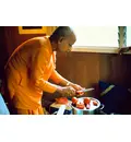 Prabhupada Cooking -- Chopping Tomatoes