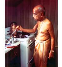 Srila Prabhupada Cooking